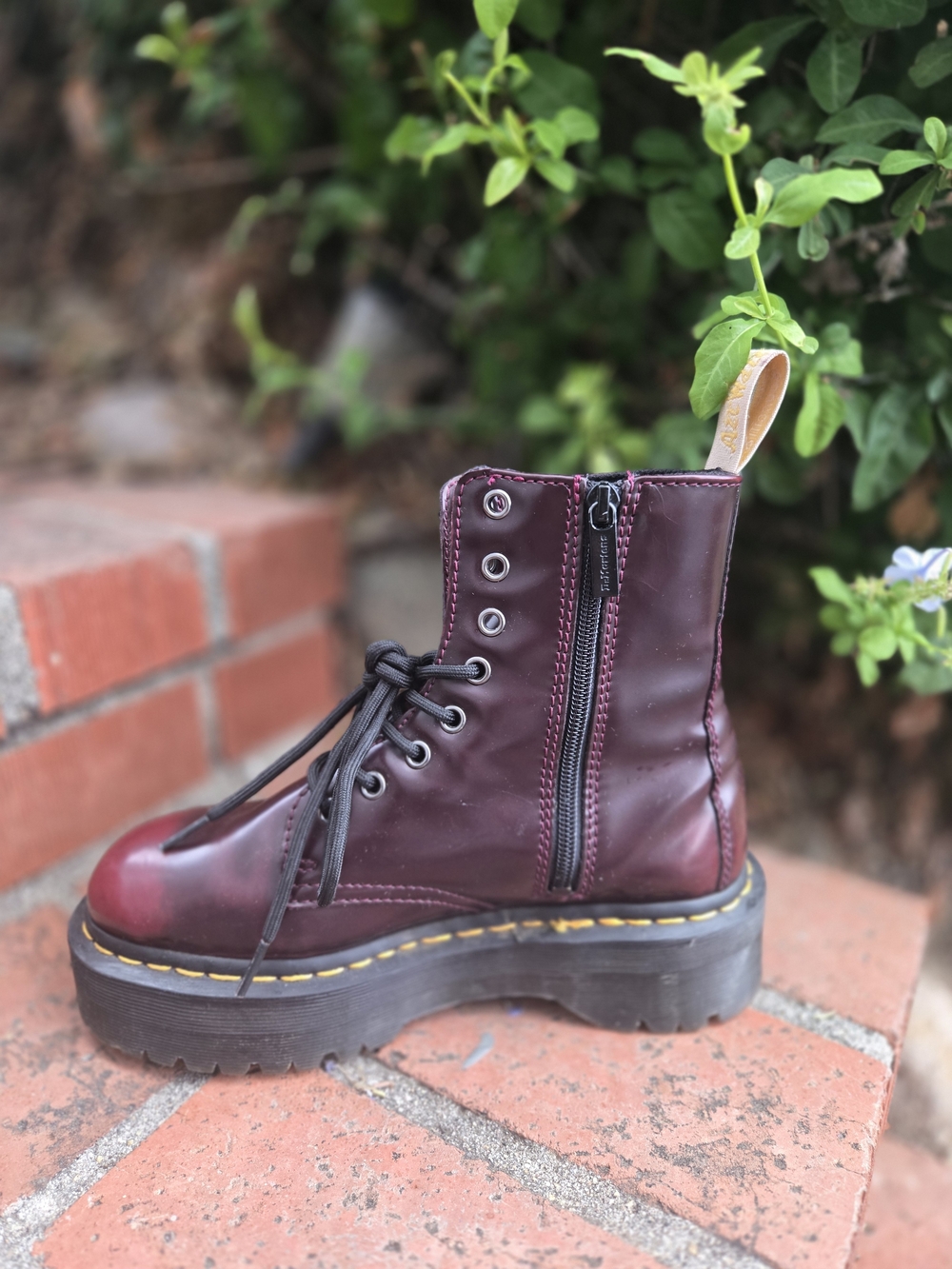 Doc Martens V JADON II  Platform  Boots, Cherry Red size 7 L, 6M - Picture 3 of 6